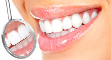 Brosse à dents électrique: avantages, efficacité de nettoyage, contre-indications